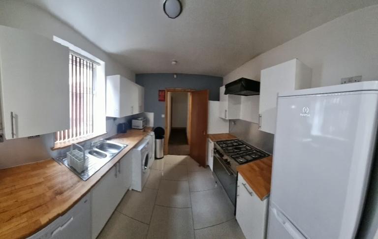 Albert Grove, Lenton, Nottingham, NG7 1PA