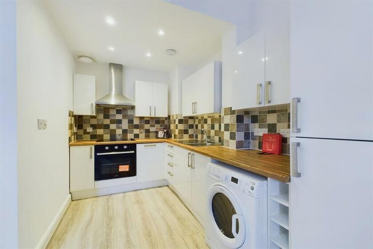 Fairfield Road, Jesmond, Newcastle, NE2 3BY