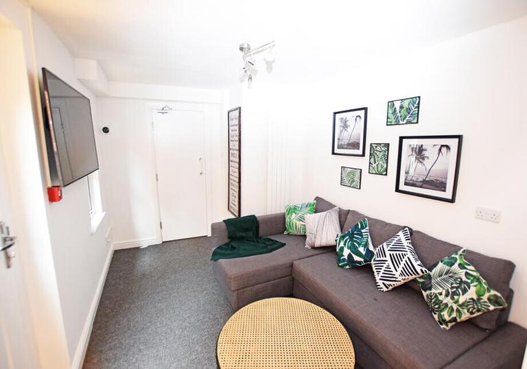 West Lorne Street, City Centre, Chester, CH1 4AF