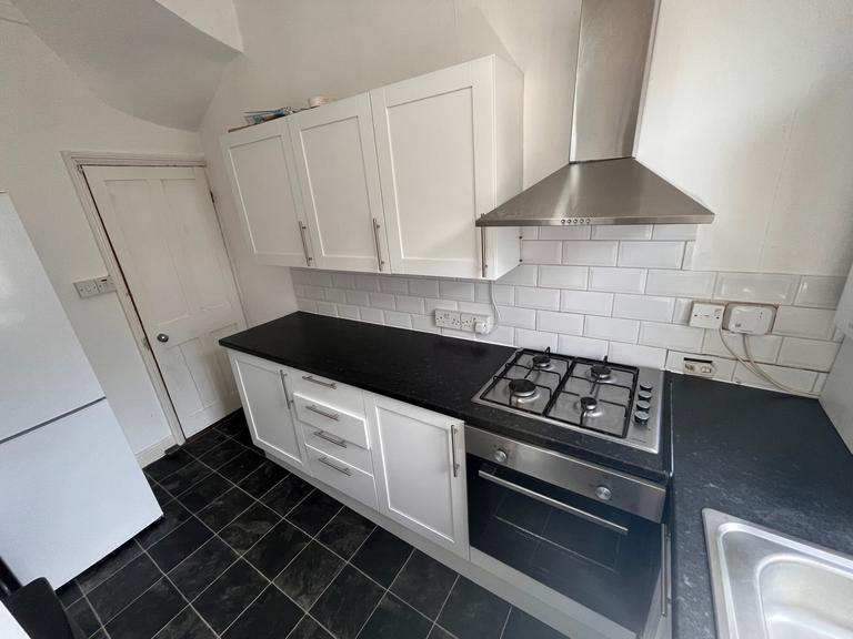 Harold Grove, Hyde Park, Leeds, LS6 1PH