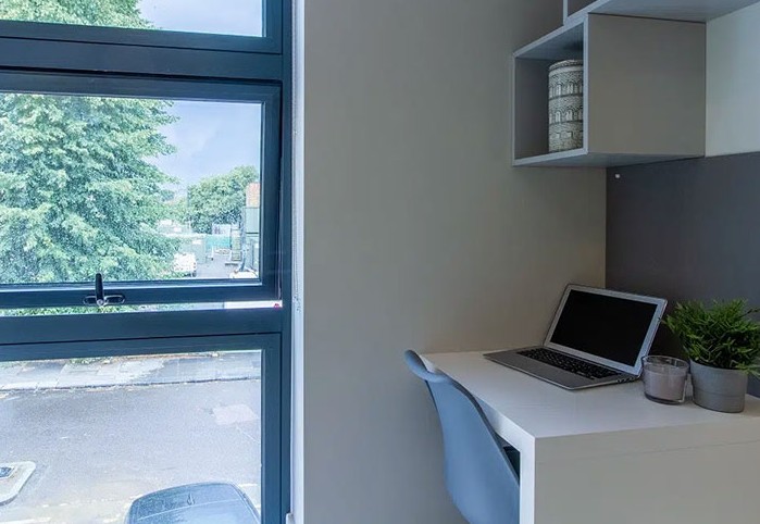 Chesnut Road, Camden, London, N17 9EN