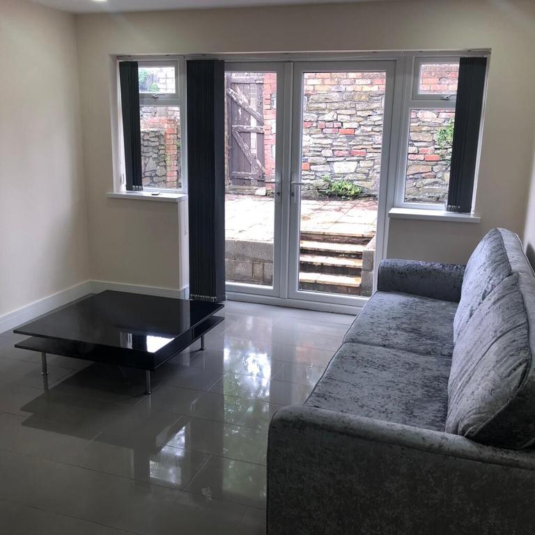 2 bedroom apartment for rent Llantrisant Street, Cardiff, CF24 4JE