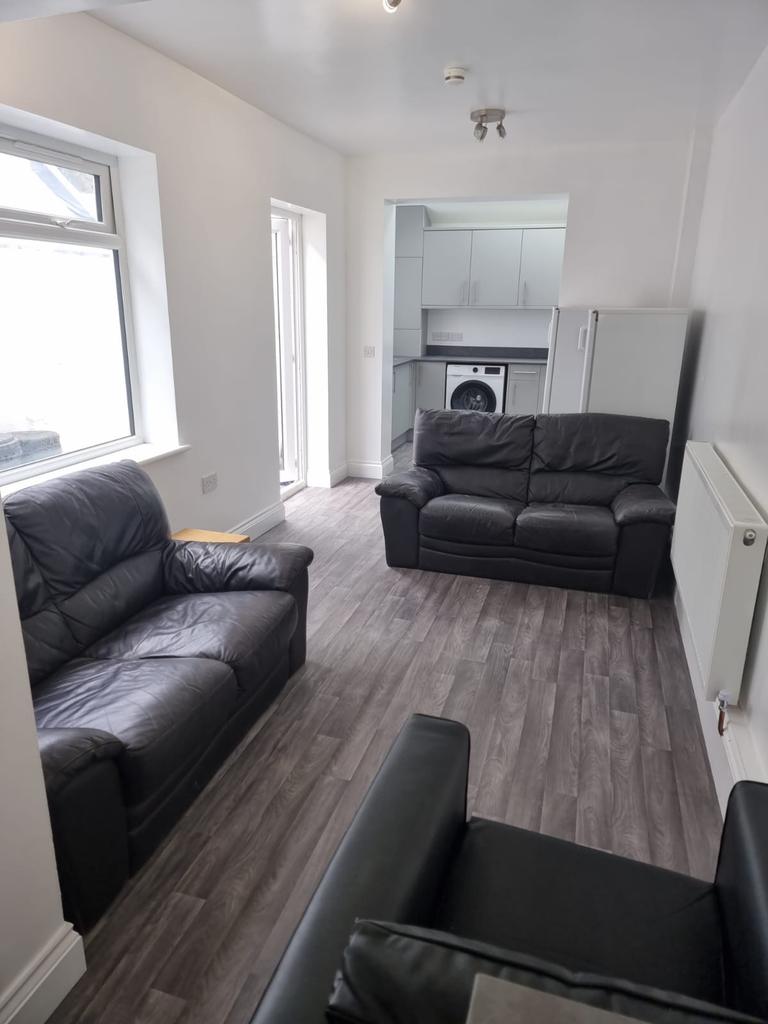 Hawthorne Avenue, Uplands, Swansea, SA2 0LR