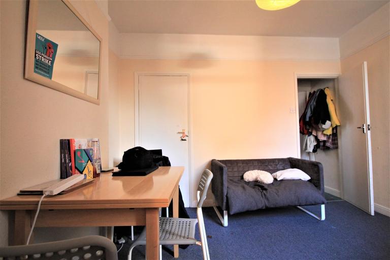 Edinburgh Road, Golden Triangle, Norwich, NR2 3RL