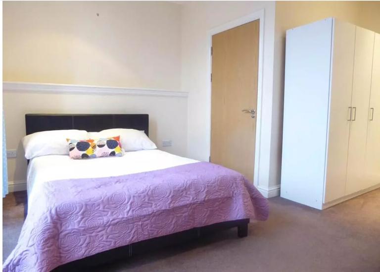 Trinity Street, Springwood, Huddersfield, HD1 4DT