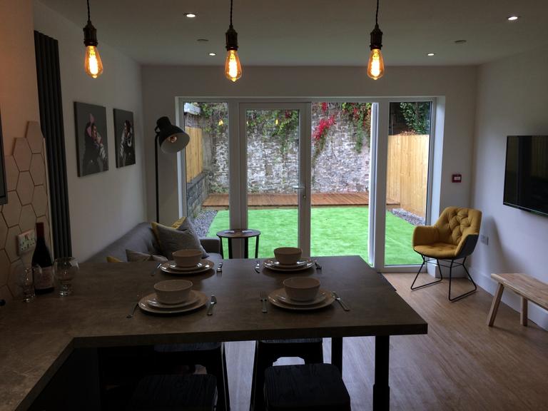 Humphrey Street, City Centre, Swansea, SA1 6BG