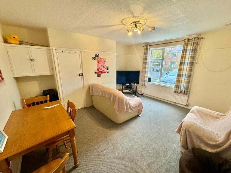 Foxley Close, North & West Earlham, Norwich, NR5 8DQ