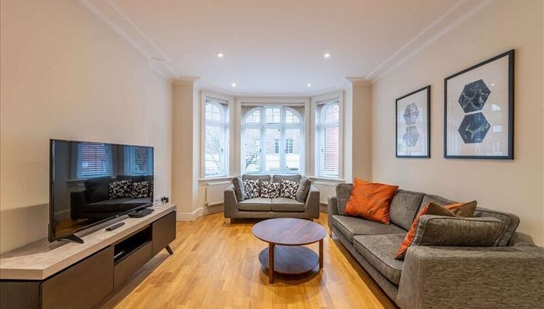 Hamlet Gardens, Hammersmith & Shepherd's Bush, London, W6 0TP