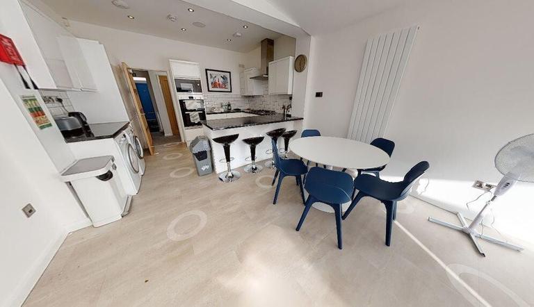City Road, Dunkirk, Nottingham, NG7 2JL