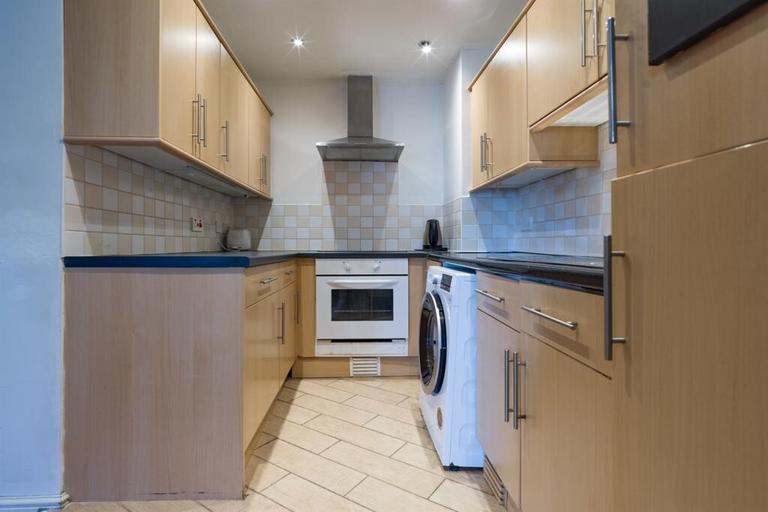 Newlands Road, Jesmond, Newcastle, NE2 3NT