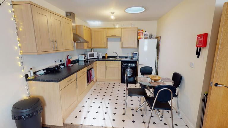 Portland Street, High Street, Lincoln, LN5 7LB