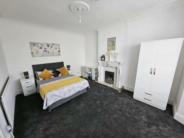 Whitehall Road, Easton, Bristol, BS5 9BS Whitehall Road, Easton, Bristol, BS5 9BS