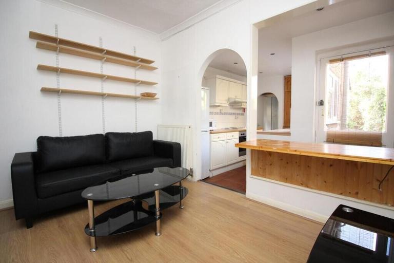 St. Peters Grove, City Centre, Canterbury, CT1 2DJ