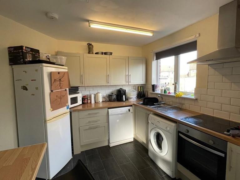 Blankney Crescent, Ermine, Lincoln, LN2 2EW