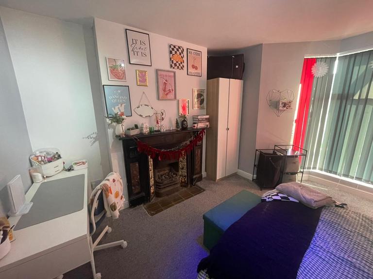 King Edward's Road, Brynmill, Swansea, SA1 4LU