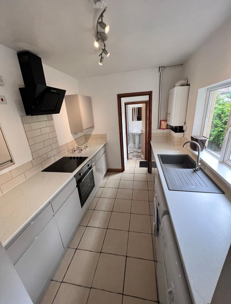 May Street, Cathays, Cardiff, CF24 4EX