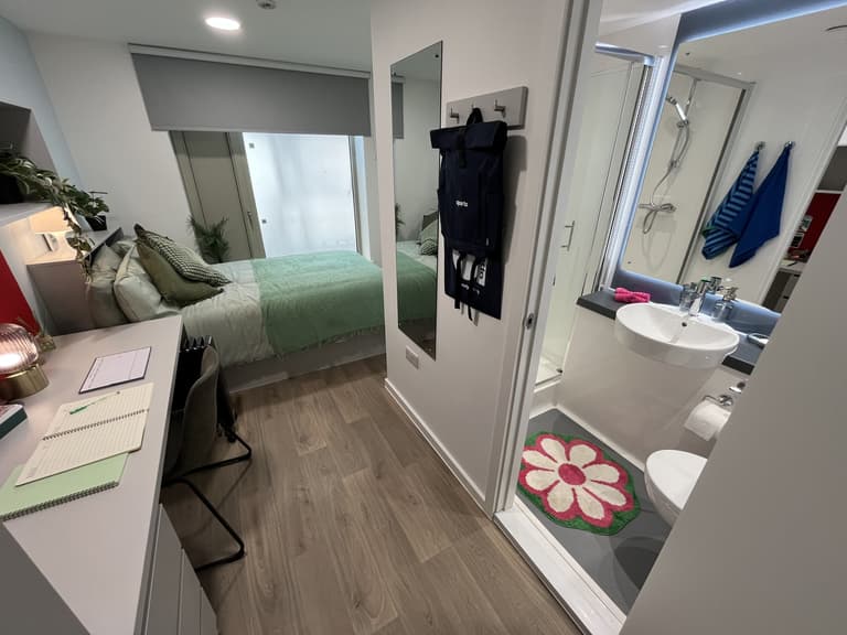 Gas Lane, Cotham & Kingsdown, Bristol, BS2 0SF