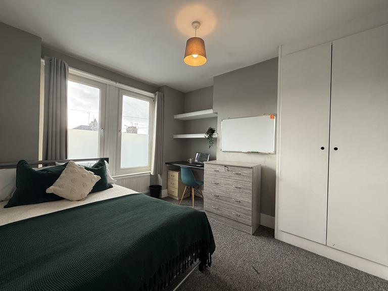 Milner Road, Moulsecoomb, Brighton, BN2 4BQ