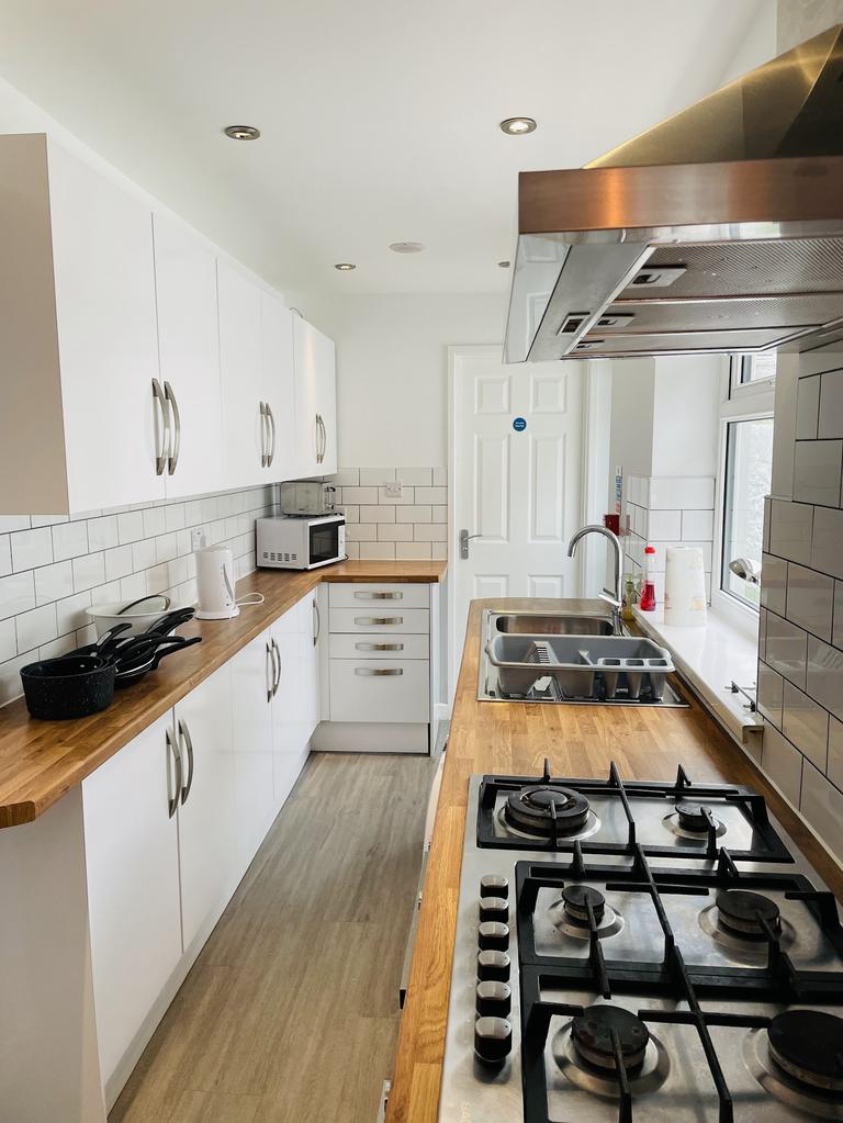 St. Helens Avenue, Uplands, Swansea, SA1 4NE