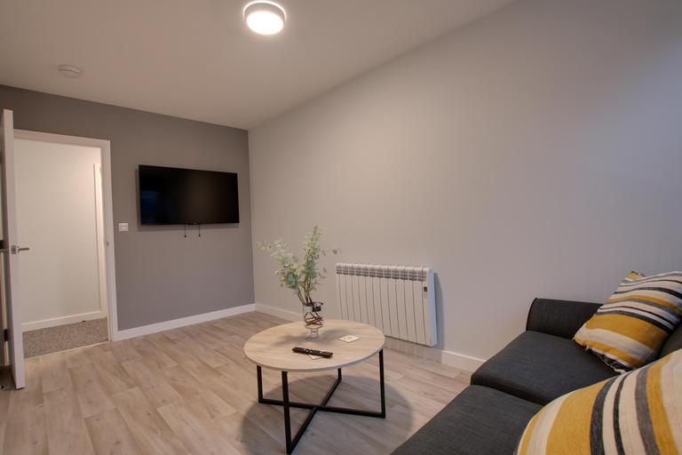 Clarendon Park Road, Clarendon Park, Leicester, LE2 3AD