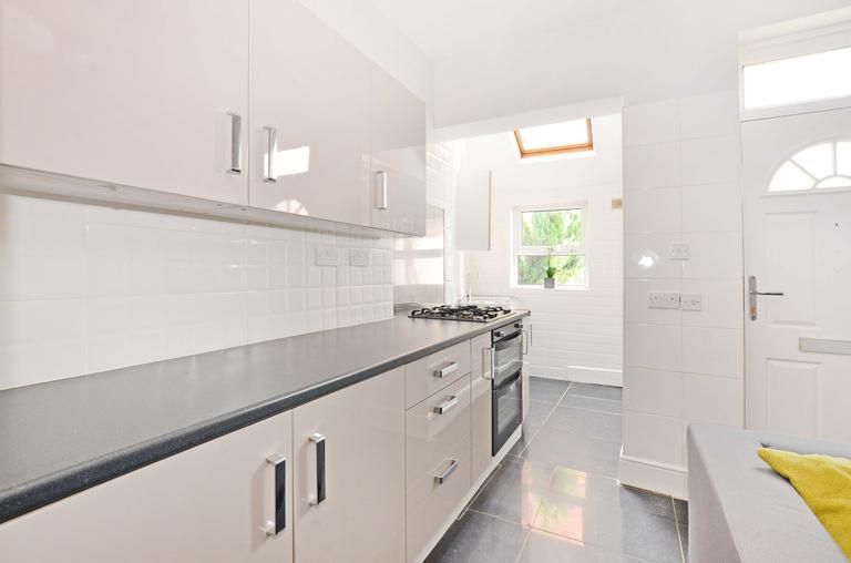 Alderson Road, Highfield, Sheffield, S2 4UE