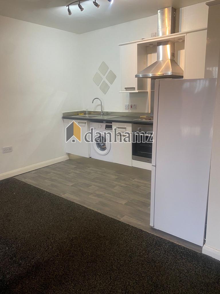 Mount Terrace, Pellon, Halifax, HX2 0HB