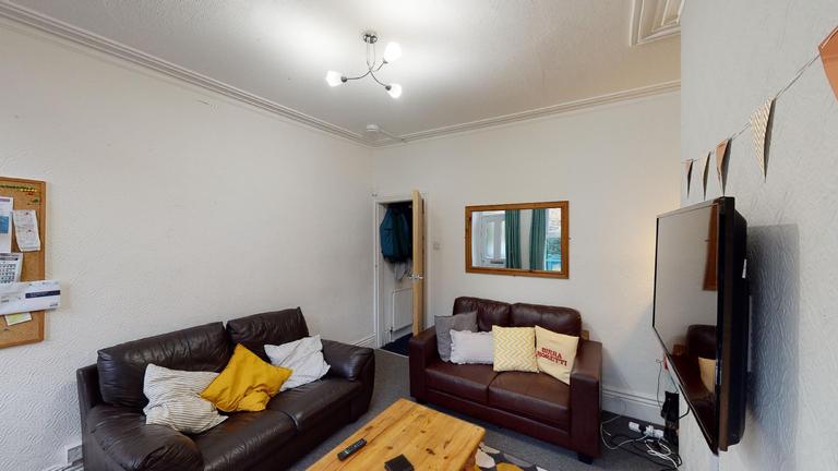 Crookes Road, Broomhill, Sheffield, S10 5BE