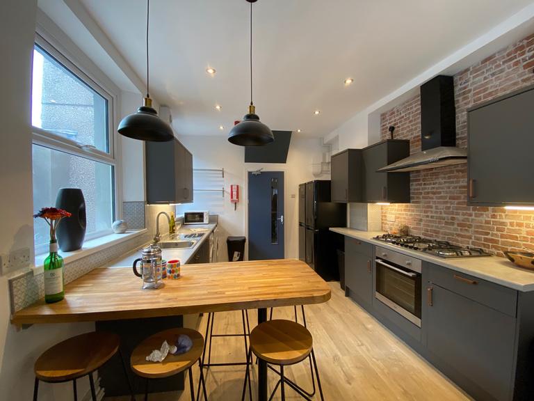 Glanmor Road, Uplands, Swansea, SA2 0PX