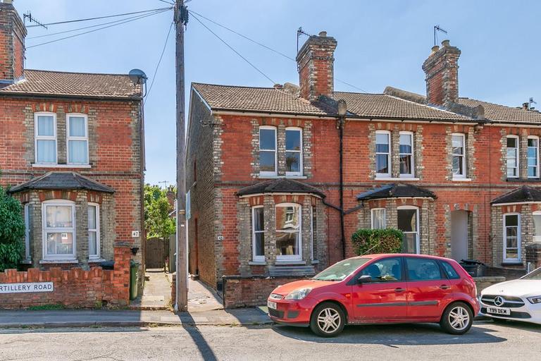 Artillery Road, Guildford, Surrey, GU1 4NN