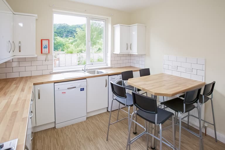 Rokeby Gardens, Headingley, Leeds, LS6 3JZ Rokeby Gardens, Headingley, Leeds, LS6 3JZ