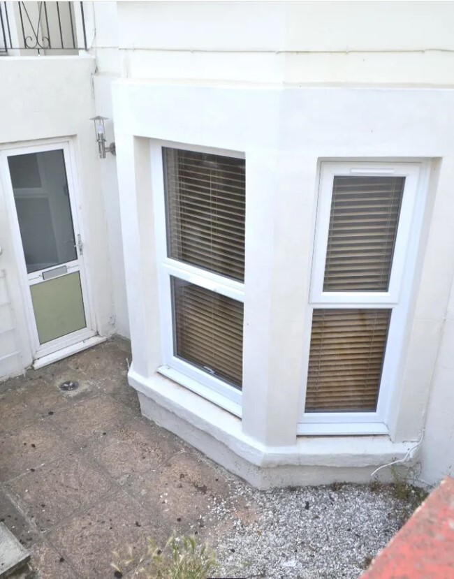 Forfield Place, Town Centre, Leamington Spa, CV31 1HG