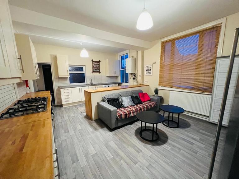 Bramley Road, Westcotes, Leicester, LE3 9DA