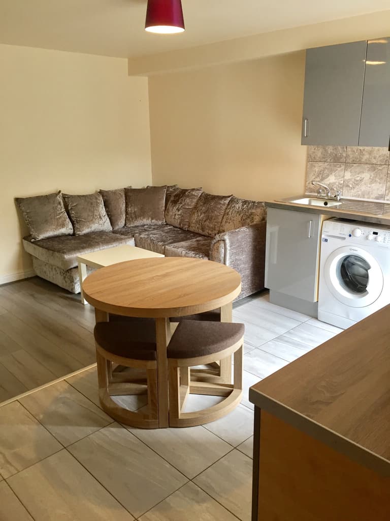 Raddlebarn Road, Selly Oak, Birmingham, B29 6HJ Raddlebarn Road, Selly Oak, Birmingham, B29 6HJ