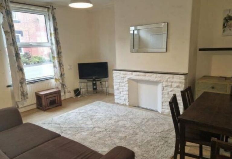 Harold Mount, Hyde Park, Leeds, LS6 1PW