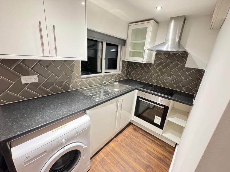 Rhigos Gardens, Cathays, Cardiff, CF24 4LS