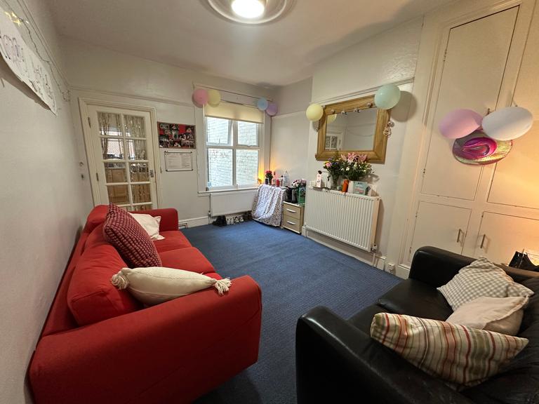 School Road, Crookesmoor, Sheffield, S10 1GL