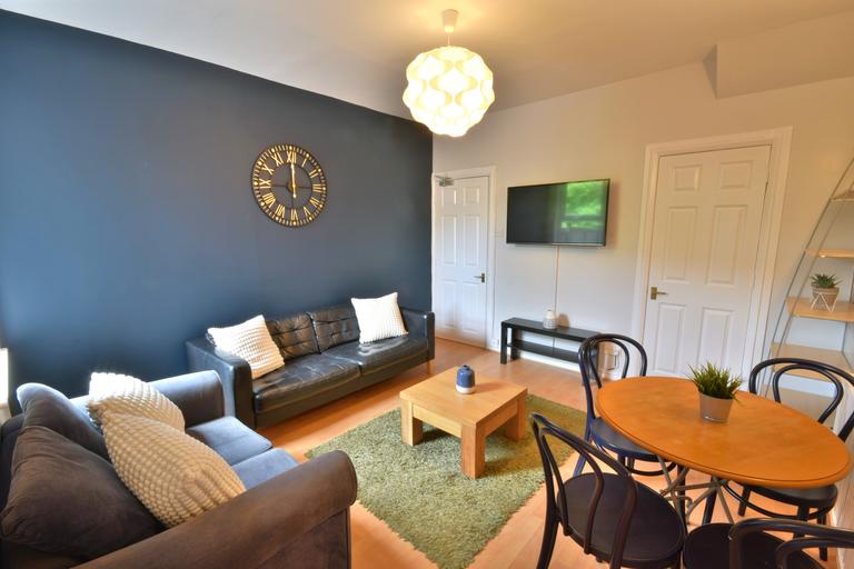 Springvale Road, Crookes, Sheffield, S10 1LQ