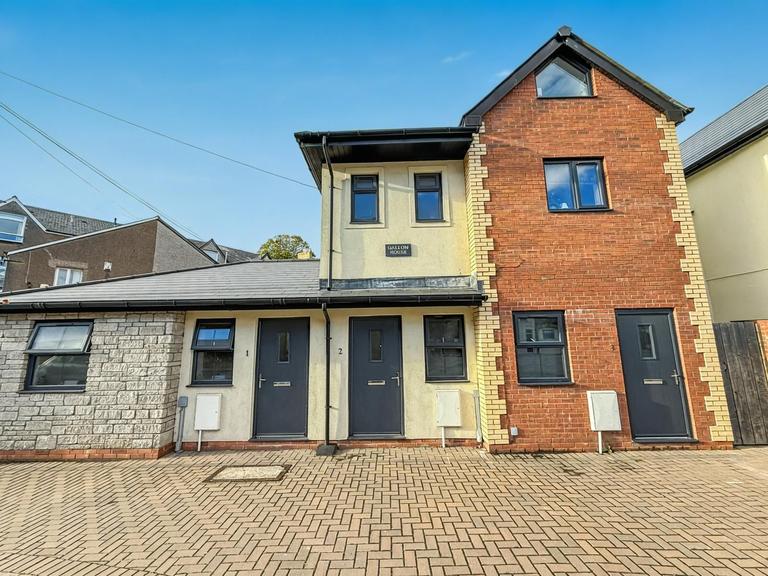 St. Peters Street, Roath, Cardiff, CF24 3BA