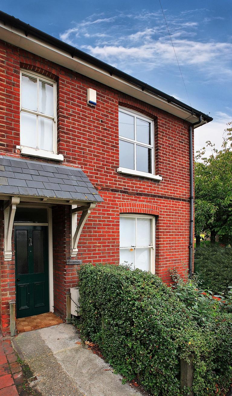 Bar End Road, Bar End, Winchester, SO23 9NP