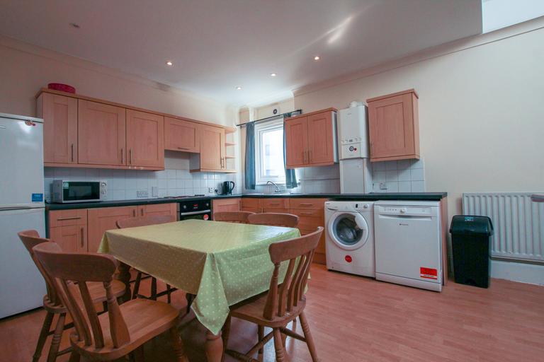 4 bedroom apartment for rent Byron Street, Newcastle, NE2 1XH UniHomes