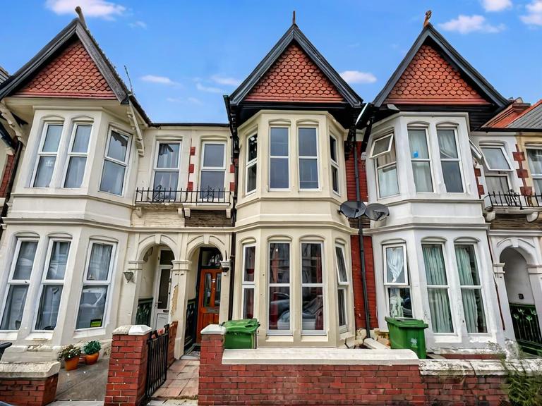 Heathfield Road, Heath, Cardiff, CF14 3JY