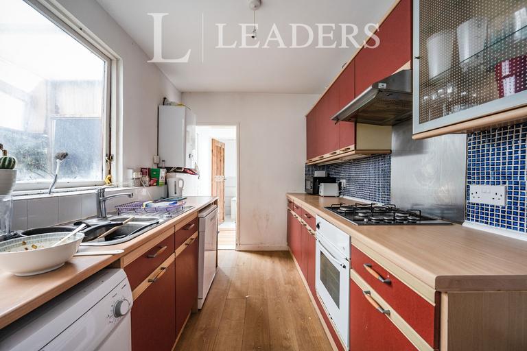 3 bedroom house for rent Londesborough Road, Portsmouth, PO4 0EU UniHomes