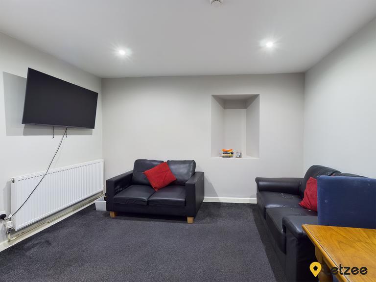 Dillwyn Road, Sketty, Swansea, SA2 9AE