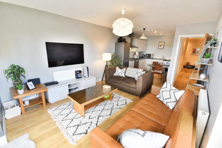 73 Longfield Road, Crookes, Sheffield, S10 1QW
