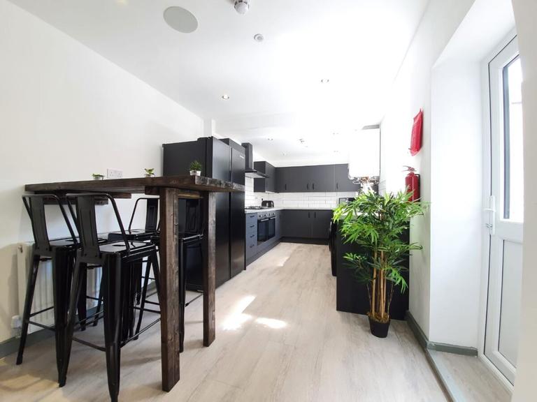 Ash Grove, Wavertree, Liverpool, L15 1ET