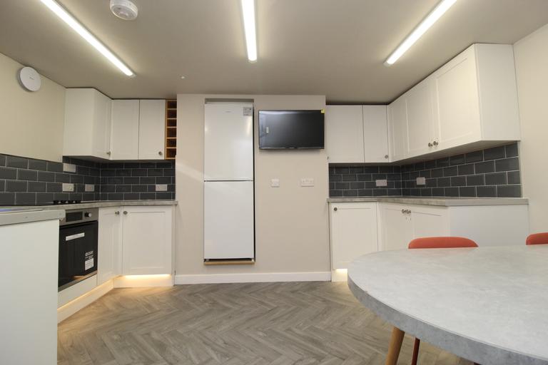 Grosmont Terrace, Burley, Leeds, LS13 3NY