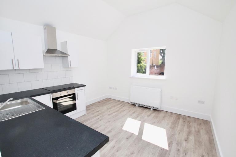 61 The Avenue, City Centre, Southampton, SO17 1XS