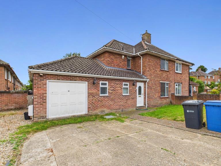 Nasmith Road, Eaton, Norwich, NR4 7BH