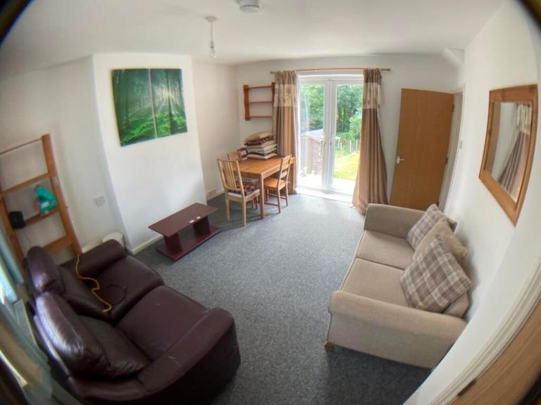 Broadlands Road, Highfield, Southampton, SO17 3AQ