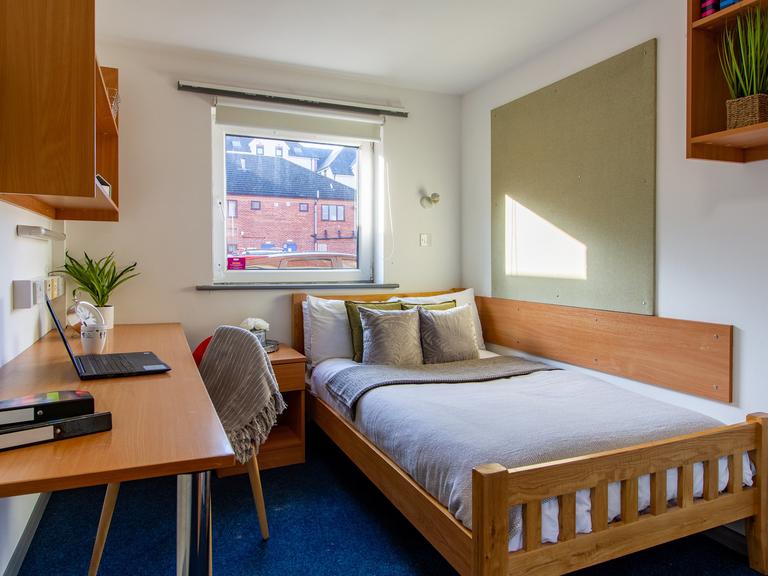 58 Woodgate, Golden Triangle, Loughborough, LE11 2QD